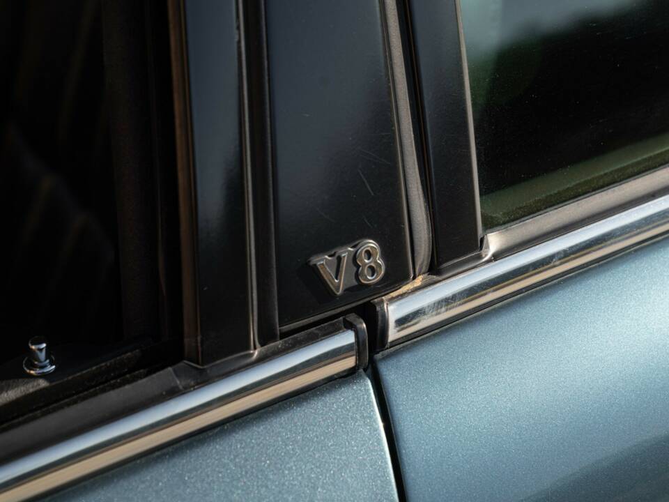 Bild 18/50 von Jaguar XJ 8 Executive (1997)