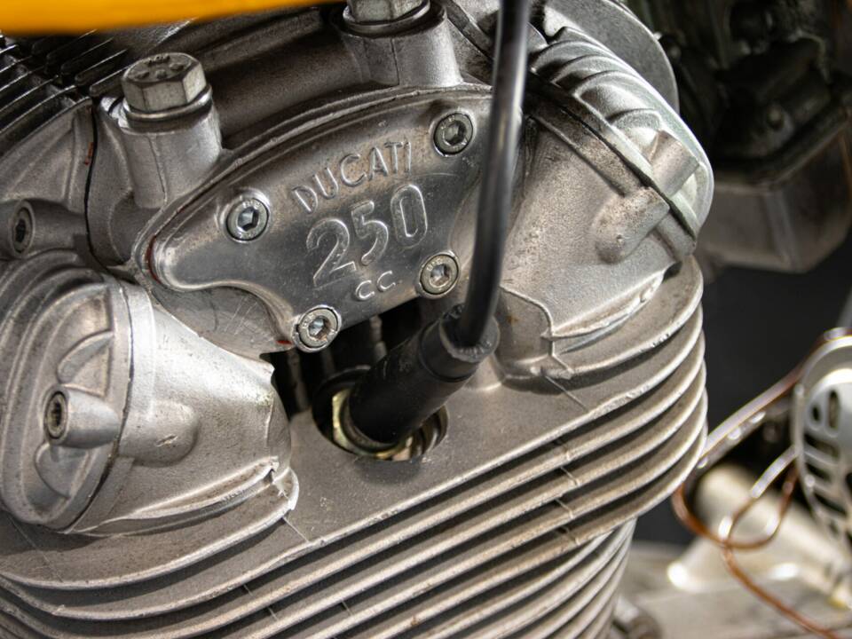 Bild 40/50 von Ducati 250 Scrambler (1971)