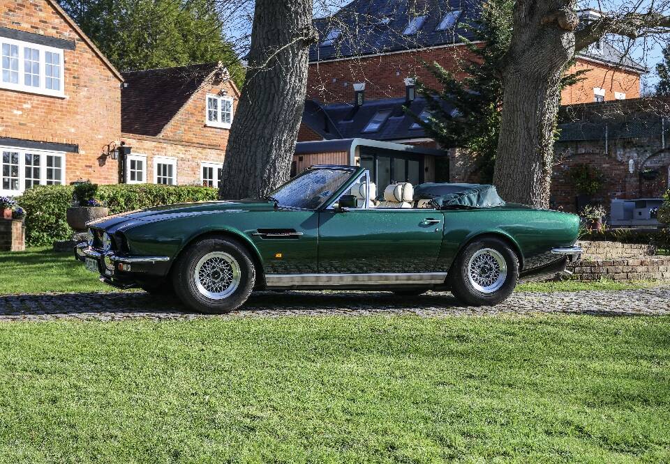 Image 3/30 of Aston Martin V8 EFi Volante (1989)