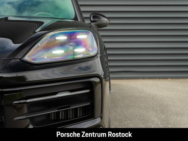Imagen 2/34 de Porsche Cayenne Coupé E-Hybrid (2025)