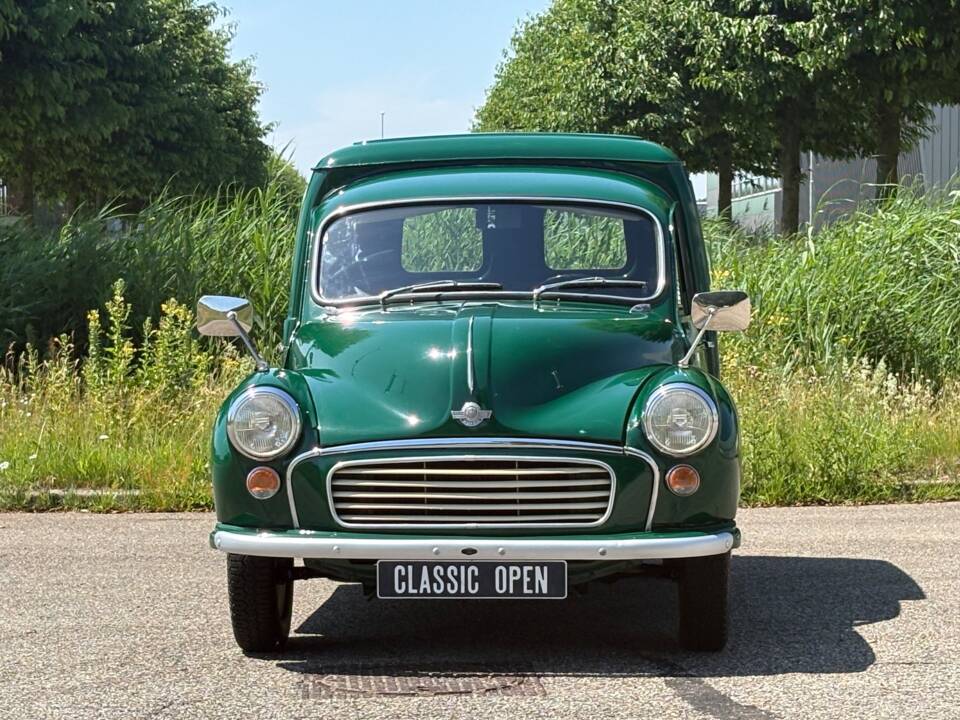 Image 2/16 of Morris Minor 1000 Traveller (1969)