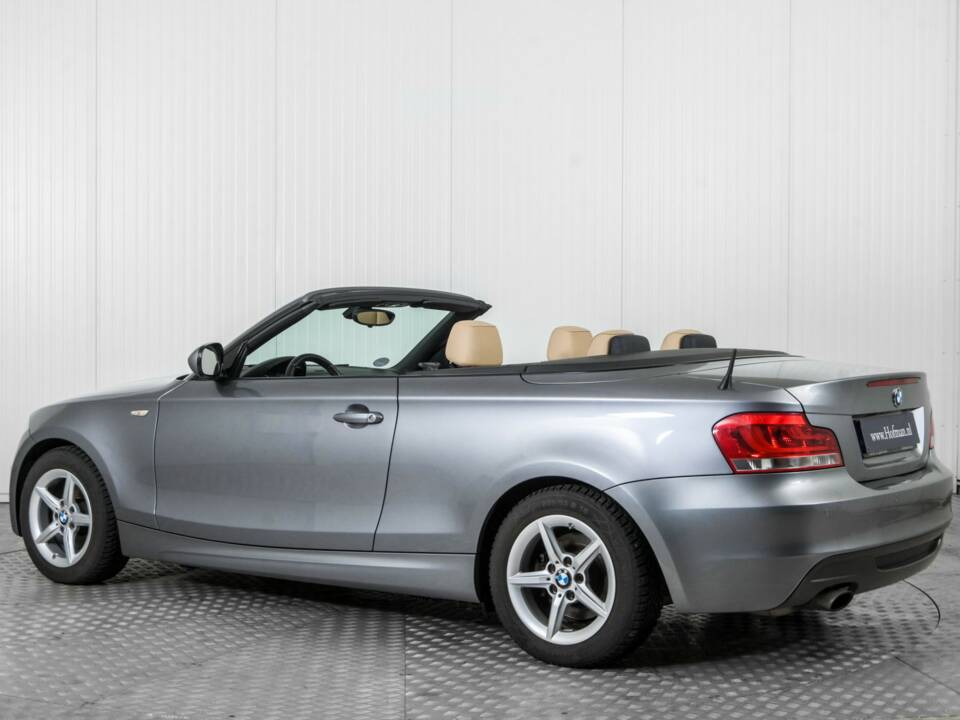 Immagine 6/50 di BMW 120i (2012)