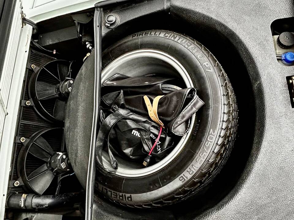 Bild 18/18 von Ferrari 328 GTS (1987)