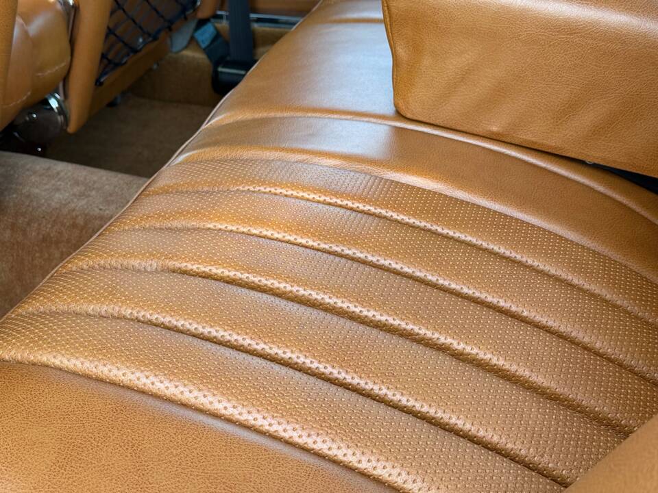 Image 34/39 of Mercedes-Benz 300 SEL 6.3 (1970)