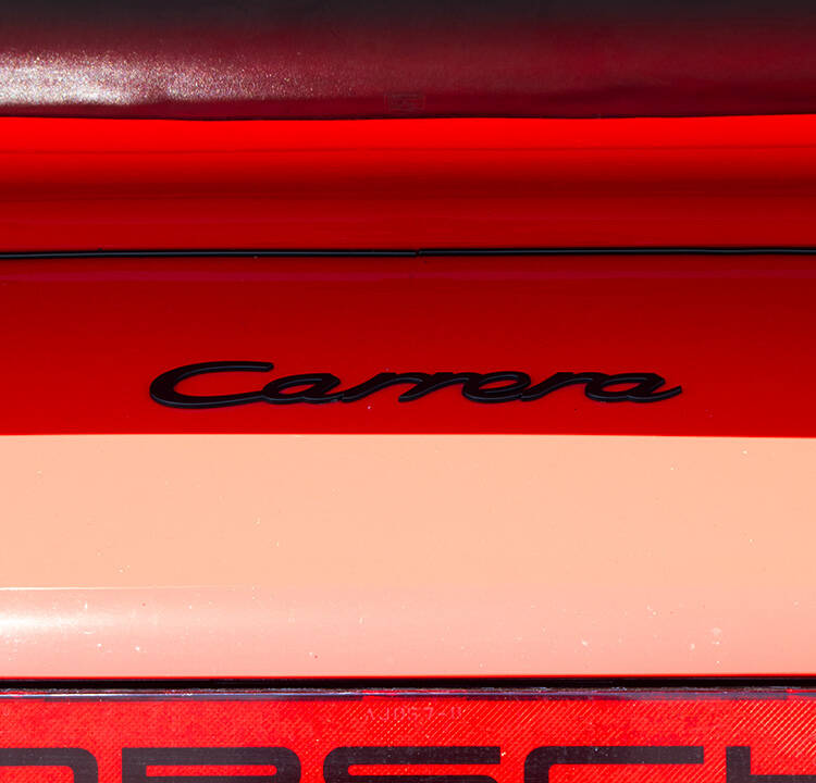 Image 21/35 of Porsche 911 Carrera 3.2 (1985)