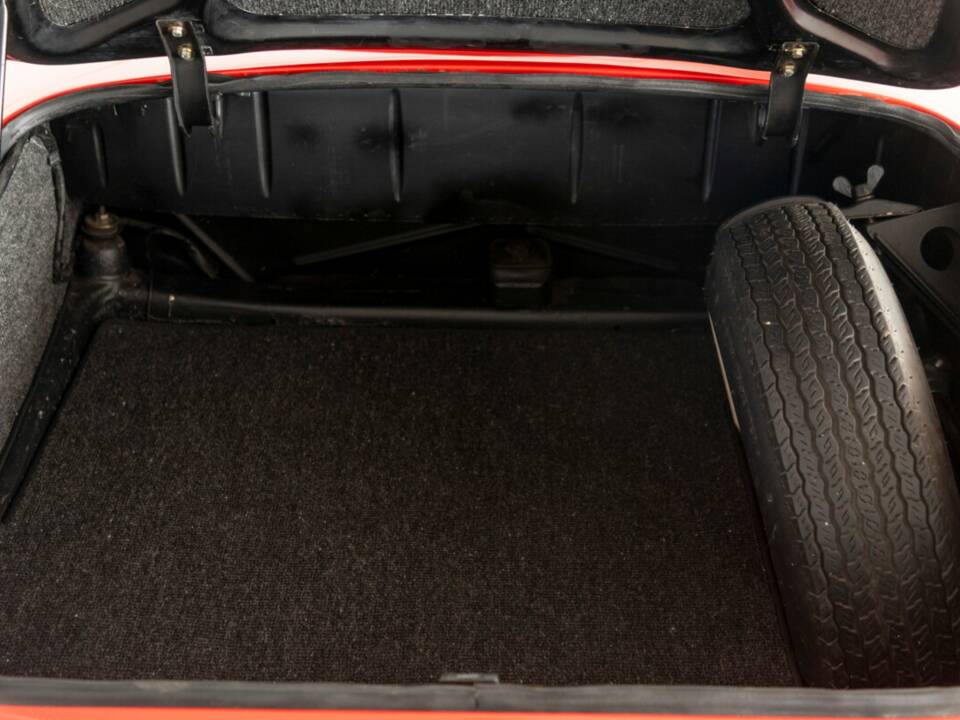 Image 32/35 of Mercedes-Benz 190 SL (1962)