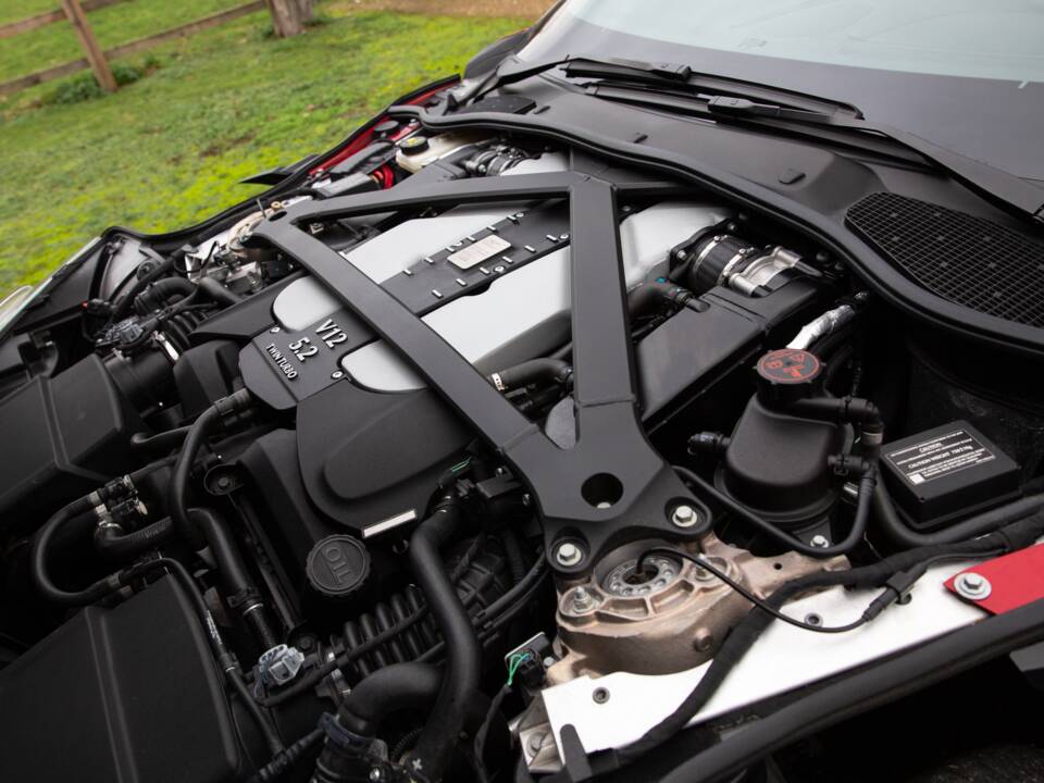 Immagine 79/84 di Aston Martin DBS 770 Ultimate Volante (2023)