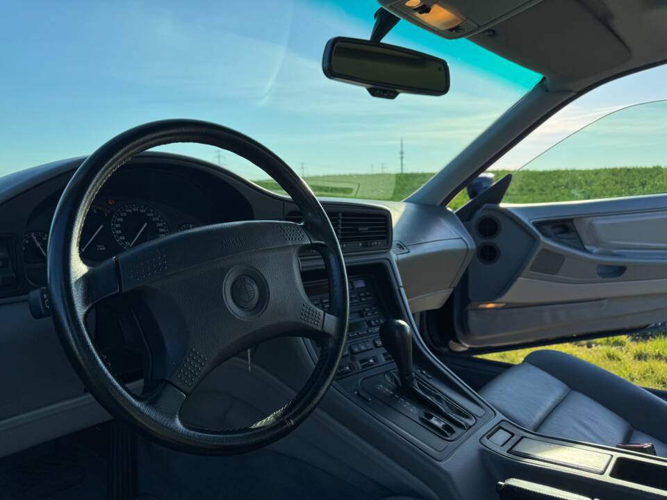 Bild 19/40 von BMW 850i (1991)