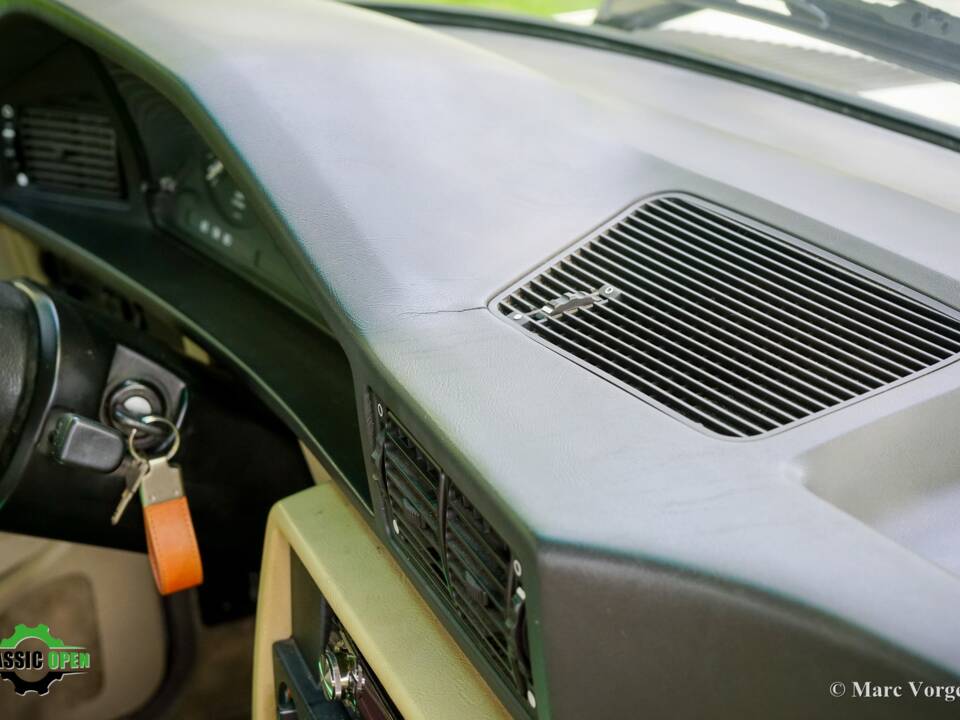 Image 18/51 of BMW M 535i (1985)