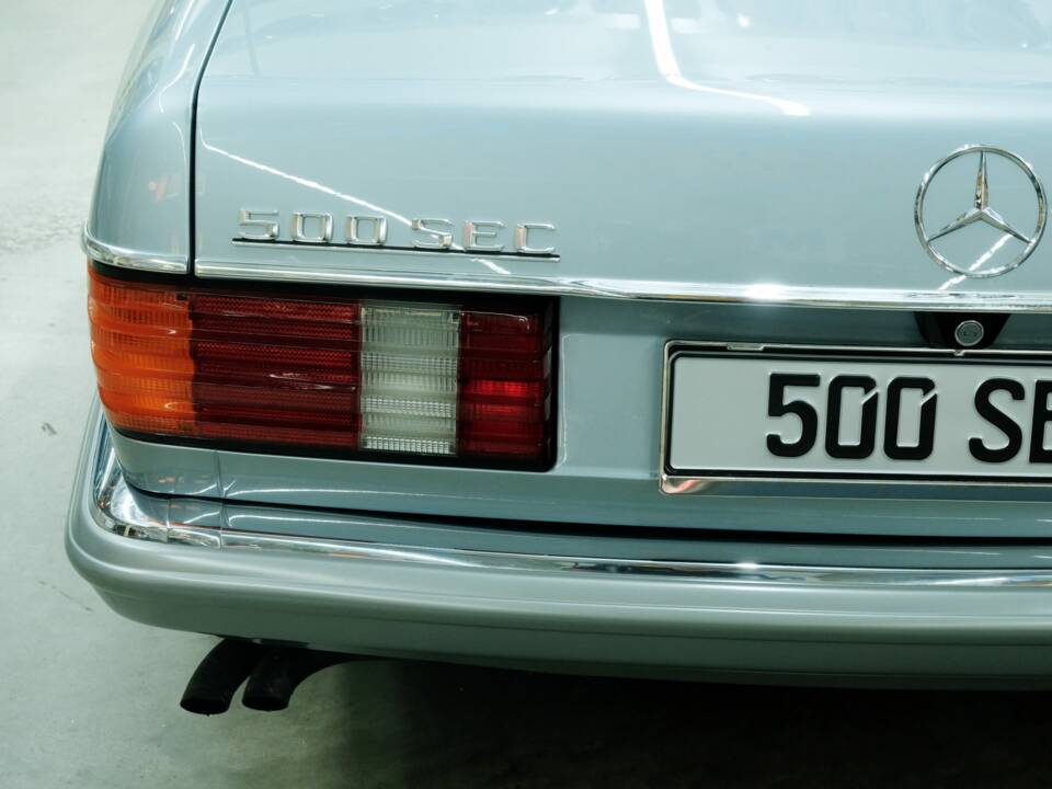 Image 19/50 of Mercedes-Benz 500 SEC (1982)