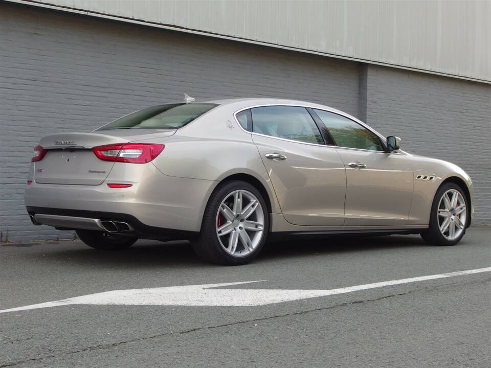 Image 3/98 of Maserati Quattroporte GTS (2015)