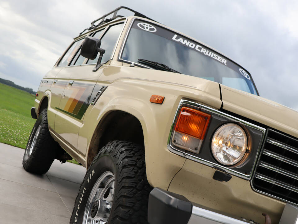 Bild 43/50 von Toyota Land Cruiser FJ 60 (1984)