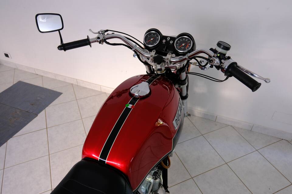 Immagine 82/96 di Ducati 750 GT (1974)