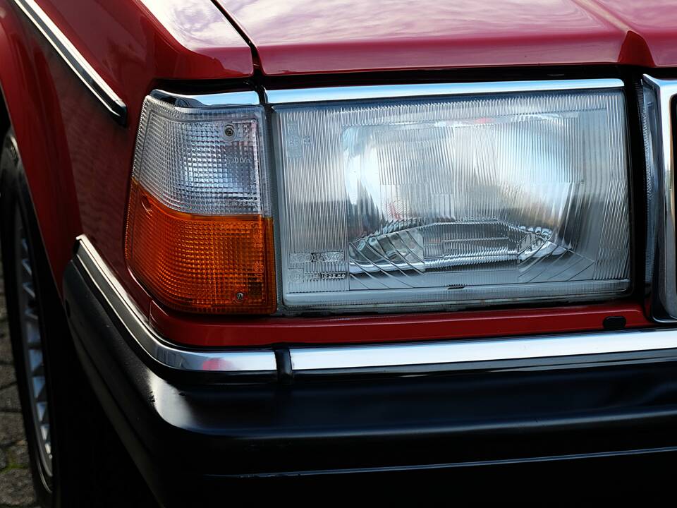 Image 45/75 de Volvo 240 (1986)