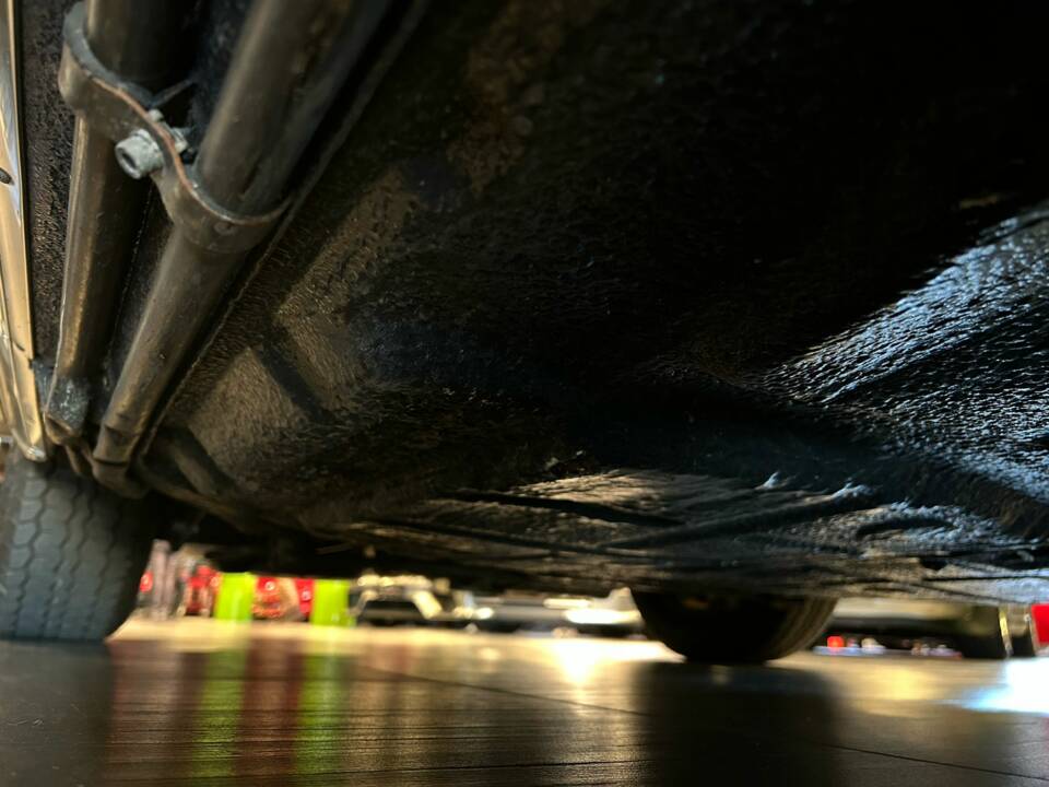 Bild 95/101 von Porsche 911 2.4 S (1972)