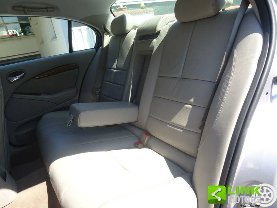 Imagen 27/39 de Jaguar S-Type 3.0 V6 (2000)