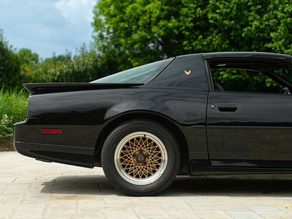 Imagen 32/50 de Pontiac Firebird TransAm (1989)
