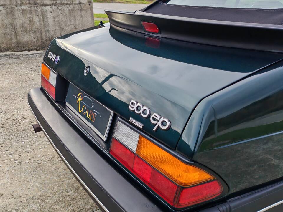 Image 20/44 of Saab 900 S (1992)
