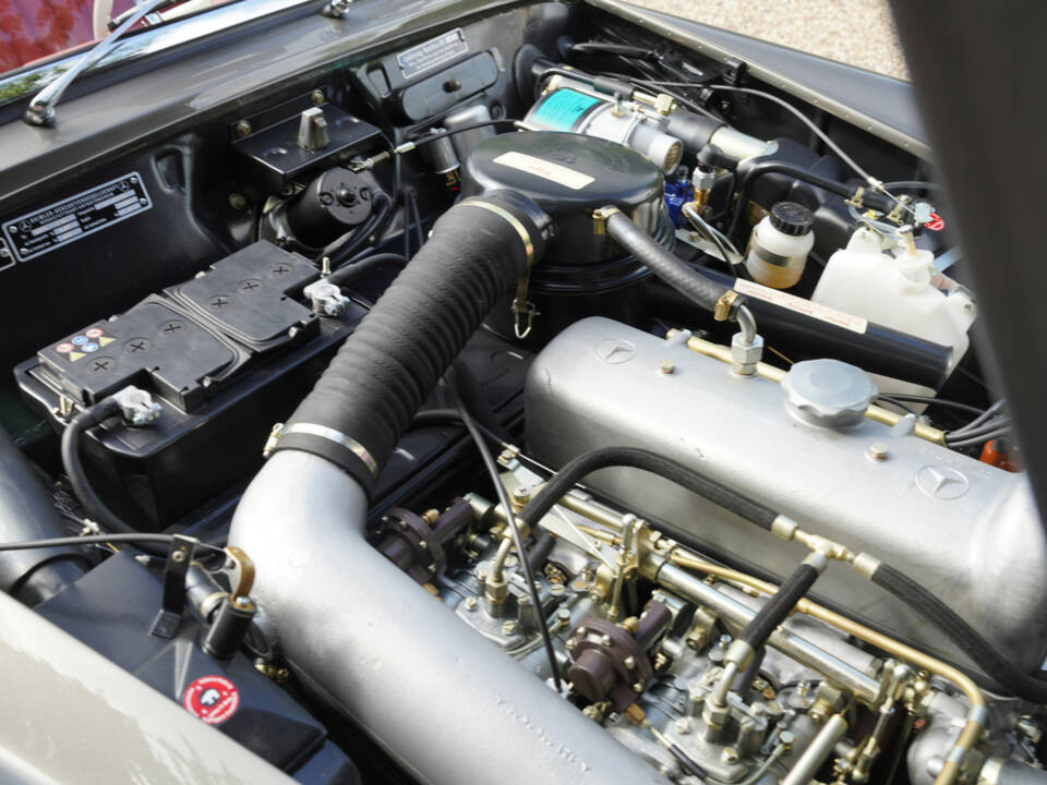 Bild 17/50 von Mercedes-Benz 190 SL (1960)