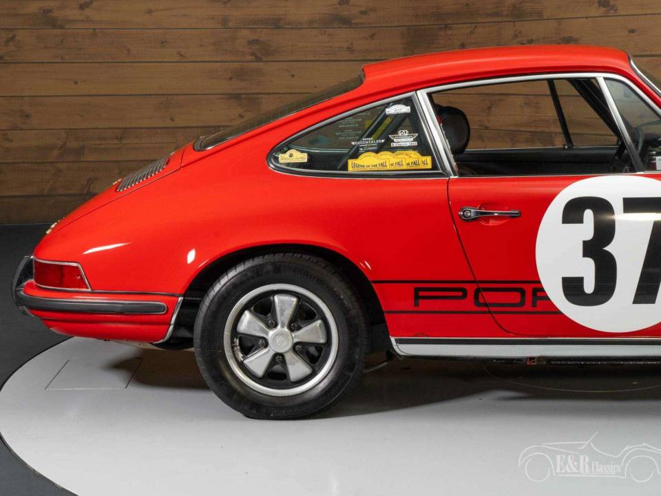 Image 13/19 of Porsche 911 2.2 T (1971)