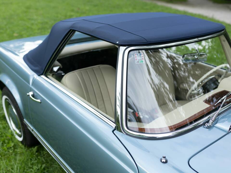 Image 12/16 of Mercedes-Benz 280 SL (1968)