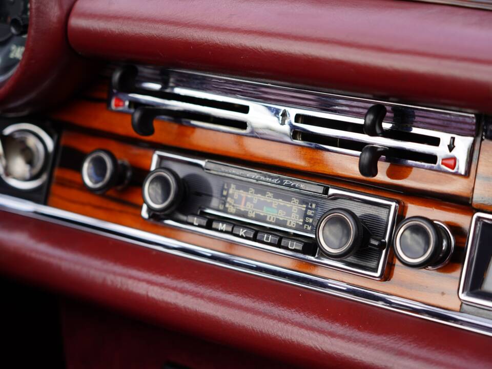 Afbeelding 8/14 van Mercedes-Benz 280 SE 3,5 (1970)