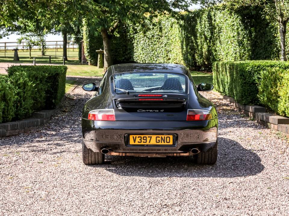Afbeelding 8/43 van Porsche 911 Carrera 4 (1999)