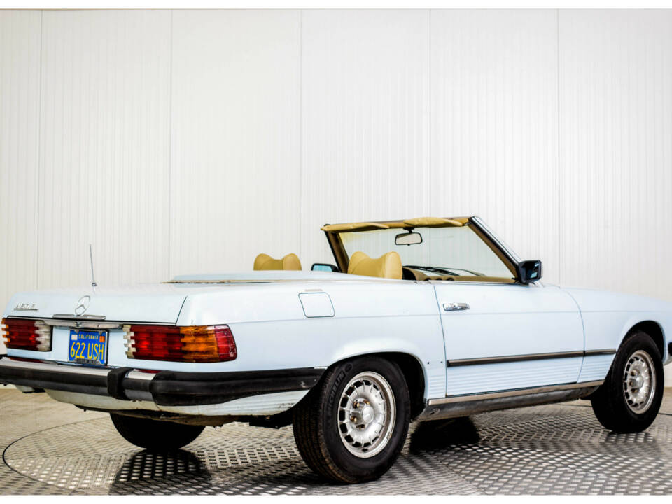 Afbeelding 2/50 van Mercedes-Benz 450 SL (1978)