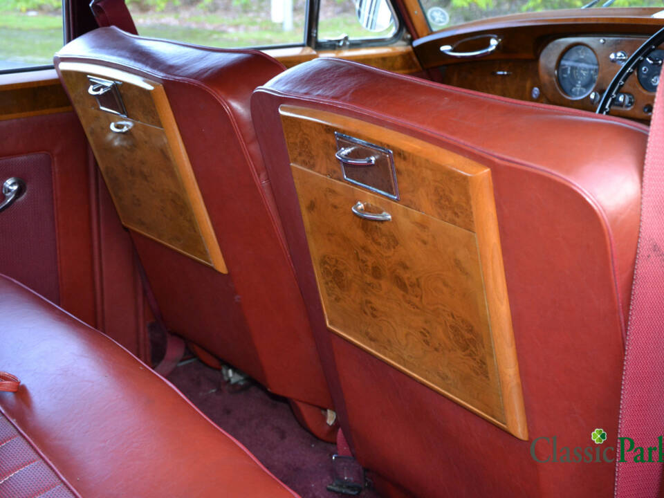 Bild 24/50 von Bentley S 1 (1958)
