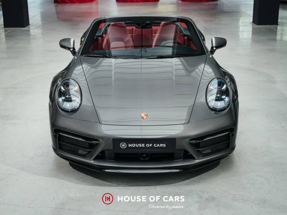 Image 3/25 of Porsche 911 Carrera 4 GTS (2022)