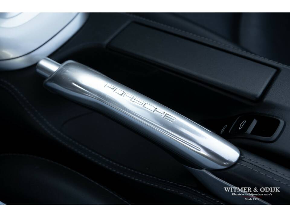 Image 32/37 of Porsche 911 Carrera 4S (2009)