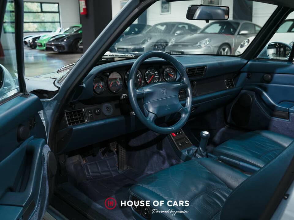 Image 16/25 de Porsche 911 Carrera 4 (1995)