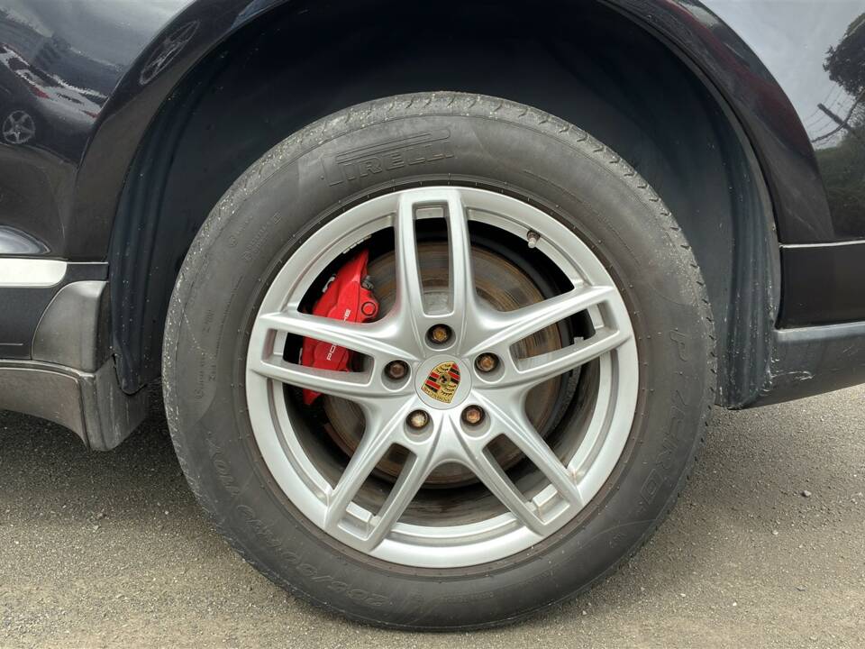 Image 47/50 of Porsche Cayenne Turbo (2007)