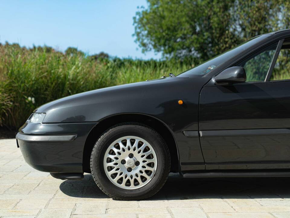 Image 13/50 of Opel Calibra 2,0 4x4 16V (1991)