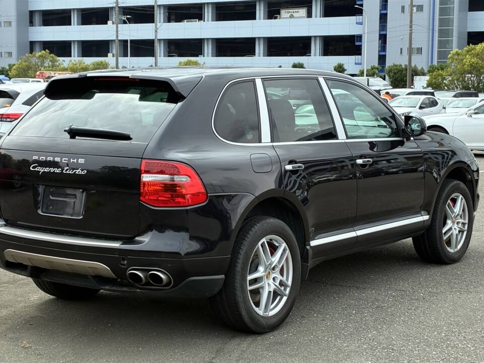 Image 6/50 of Porsche Cayenne Turbo (2007)
