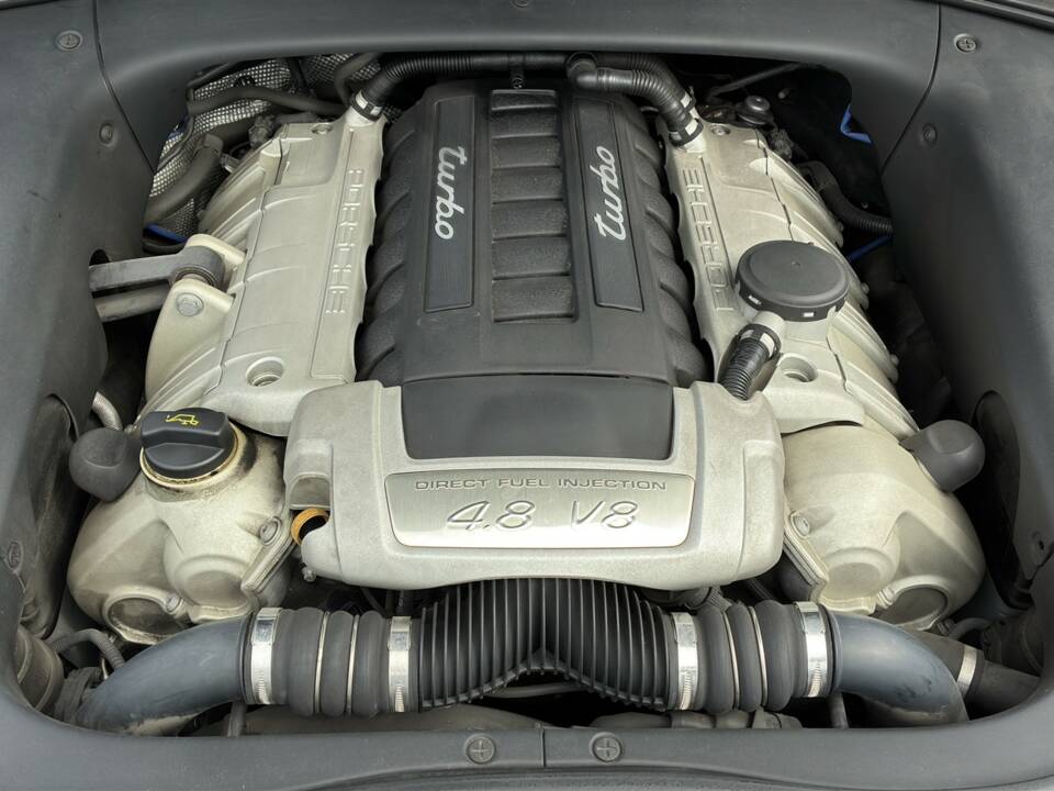 Image 43/50 of Porsche Cayenne Turbo (2007)