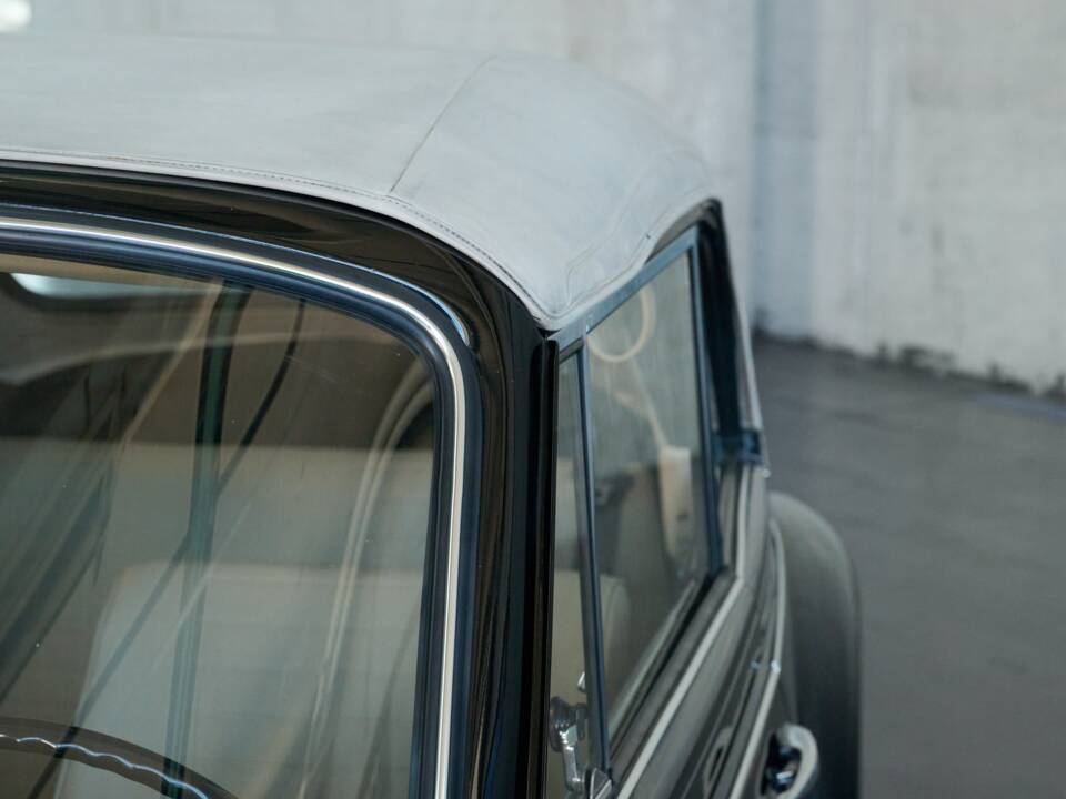 Immagine 9/50 di Volkswagen Maggiolone 1303 (1974)