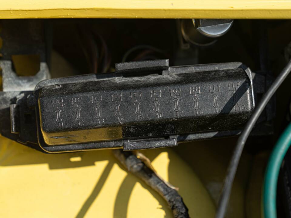 Image 45/50 of FIAT 127 Moretti Midimaxi 900 (1980)