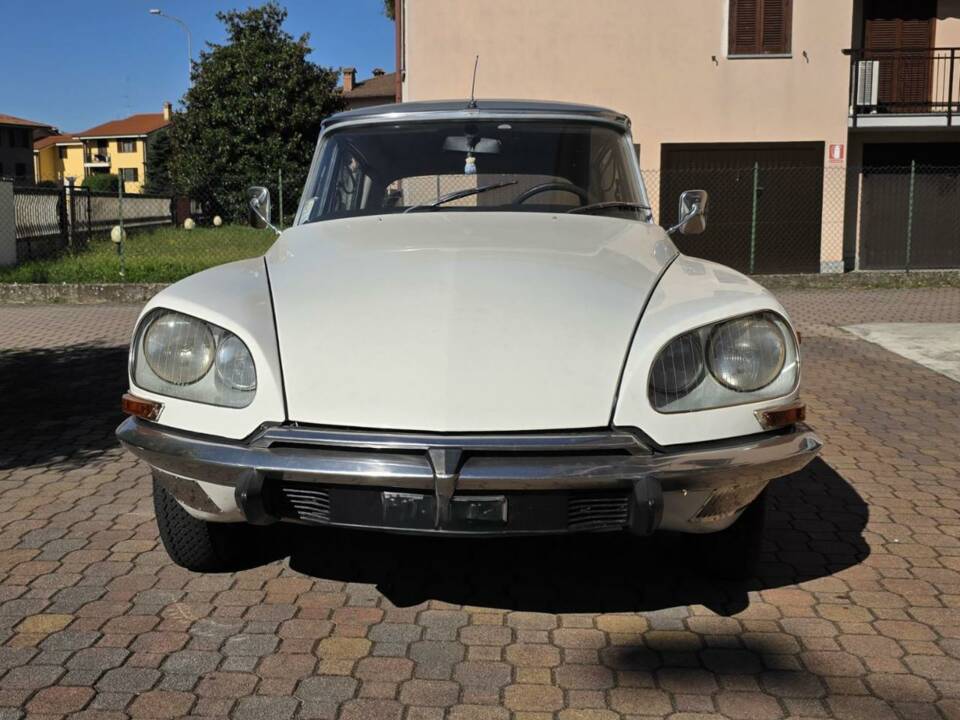 Bild 9/50 von Citroën DS 20 (1971)
