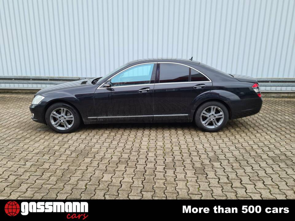 Imagen 2/7 de Mercedes-Benz S 350 (2006)