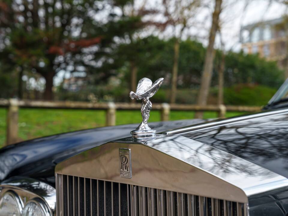Image 11/29 of Rolls-Royce Corniche IV (1993)