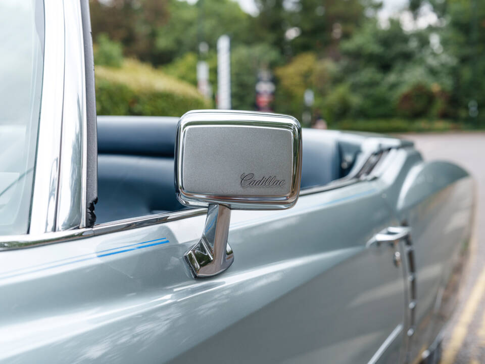 Image 18/30 of Cadillac Fleetwood Eldorado Convertible (1972)