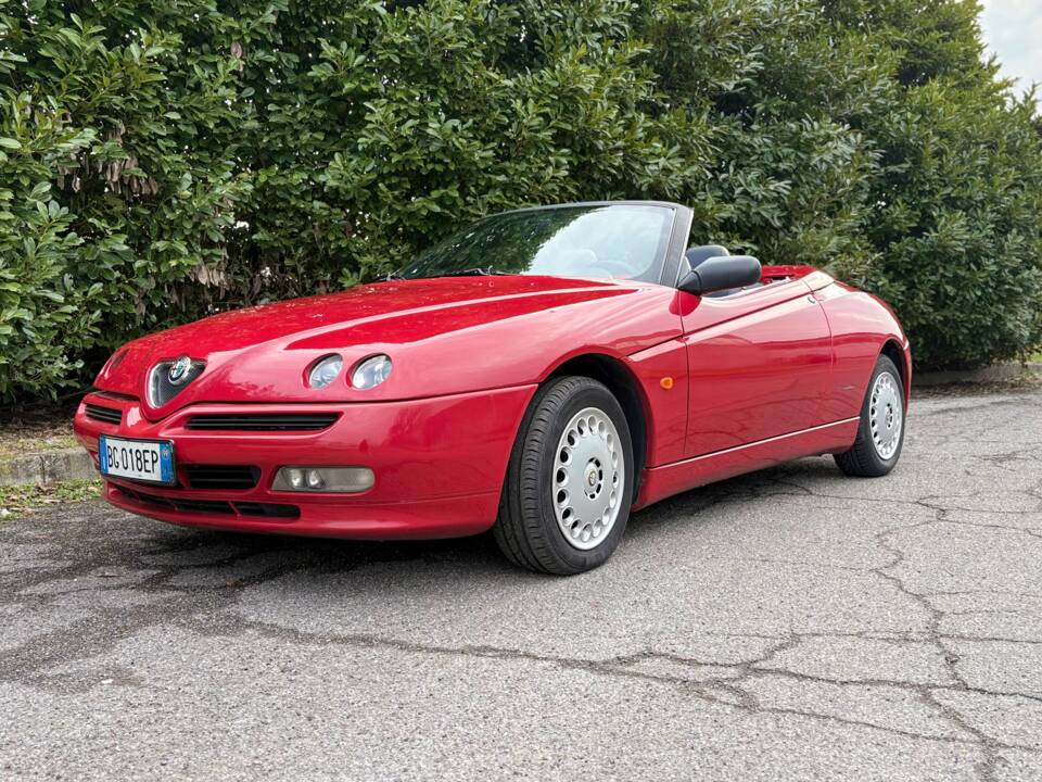 Image 1/26 of Alfa Romeo GTV 1.8 Twin Spark (1999)
