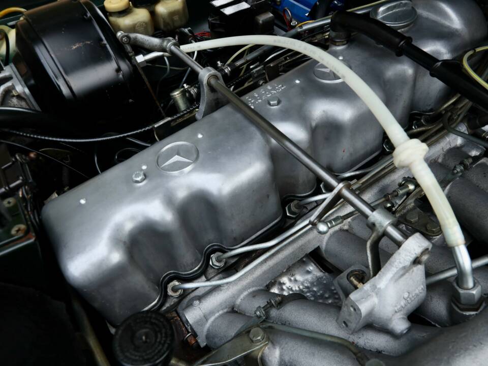 Bild 19/50 von Mercedes-Benz 280 SL (1970)