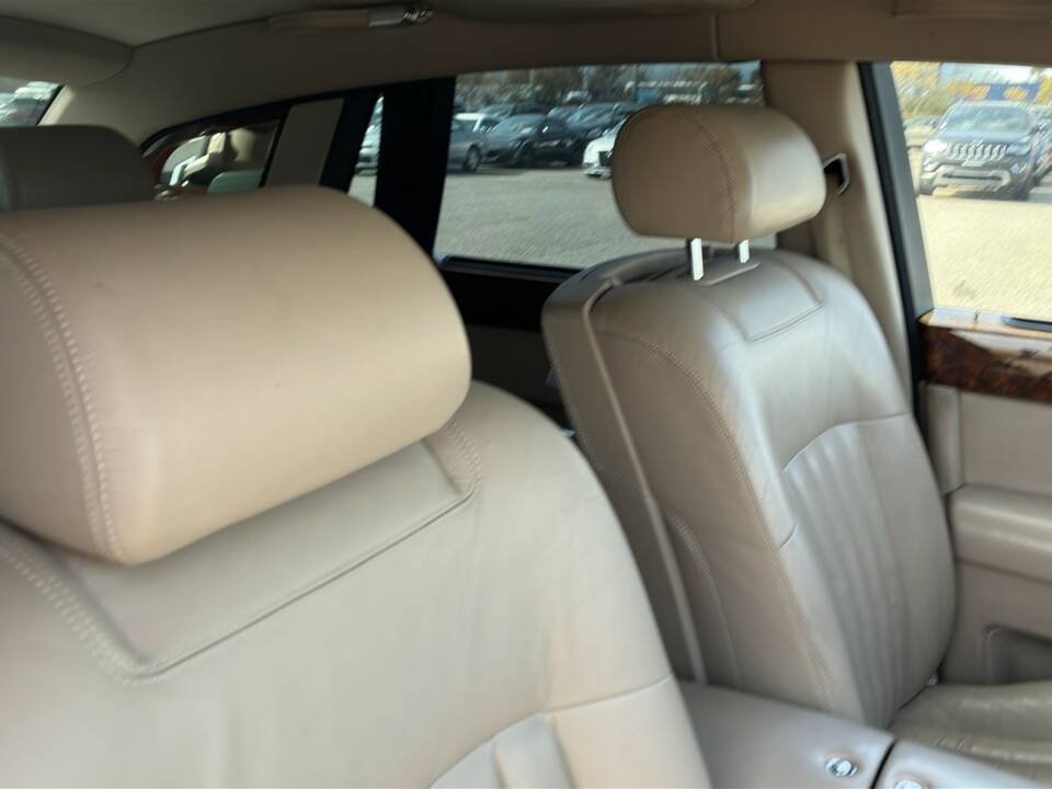 Image 24/44 of Rolls-Royce Phantom VII (2004)