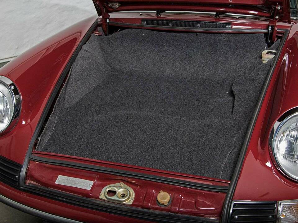 Image 17/20 of Porsche 911 2.2 T (1970)