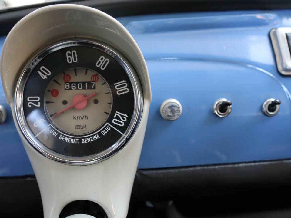 Image 27/50 of FIAT 500 F (1967)