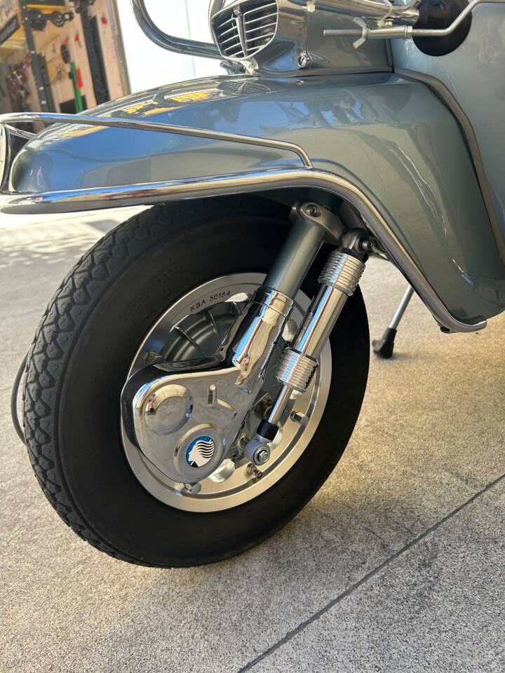 Immagine 9/19 di Innocenti Lambretta Li Special 125 (1969)