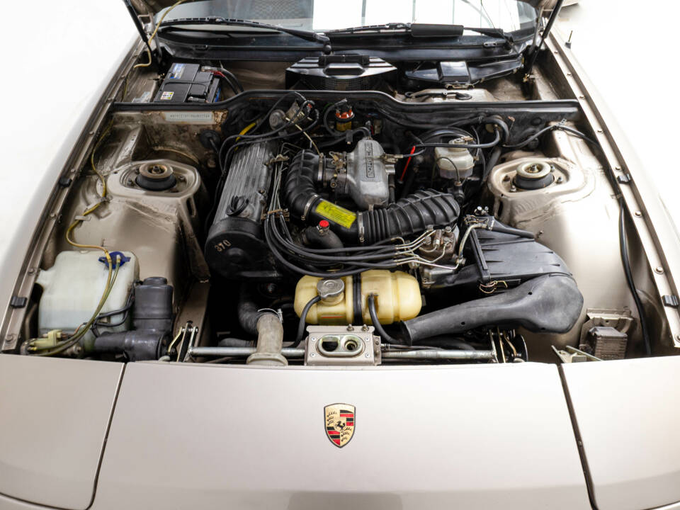 Image 21/44 de Porsche 924 (1983)