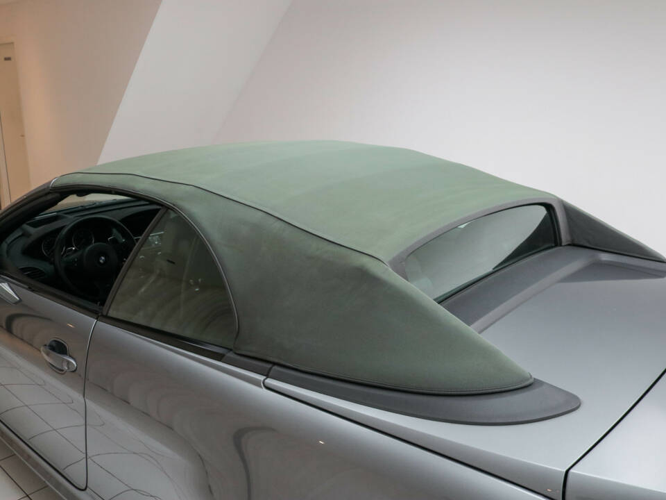 Immagine 17/17 di BMW 630i (2007)